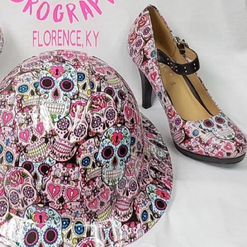 One-of-kind SUGAR SKULL HYDROGRAPHIC pumps 💕💀💕 - Picture 5 of 8